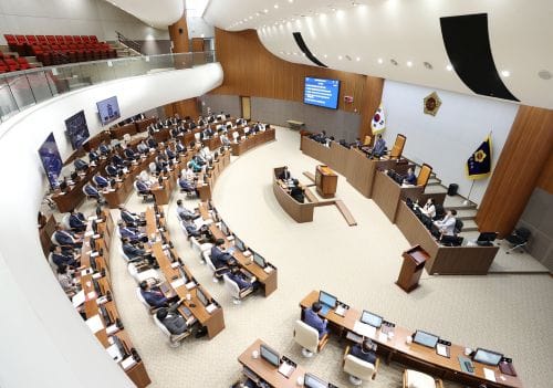 충남도의회 제352회 정례회 폐회… 제12대 전반기 의회 마무리