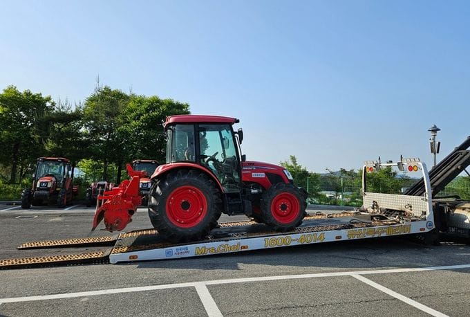 "농기계 운반 도와드려요!"