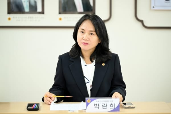 세종시의회 박란희 의원 싱싱장터 수산물코너 부실 운영 강력 질타 post image